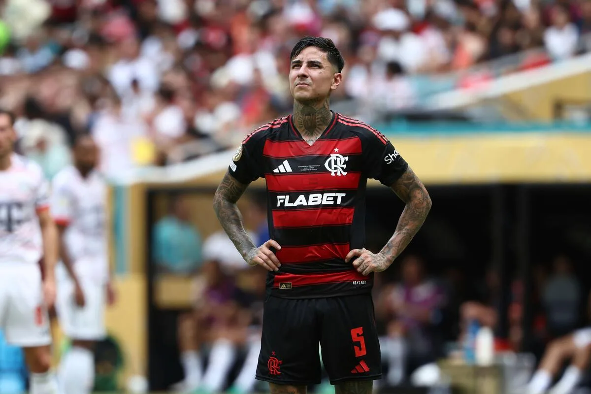 Quem sai? Flamengo conta com retorno de Pulgar para confrontos decisivos