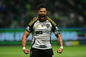 Jogos de futebol na TV: onde assistir a Atlético-MG x Sport e mais nesta quarta (8)