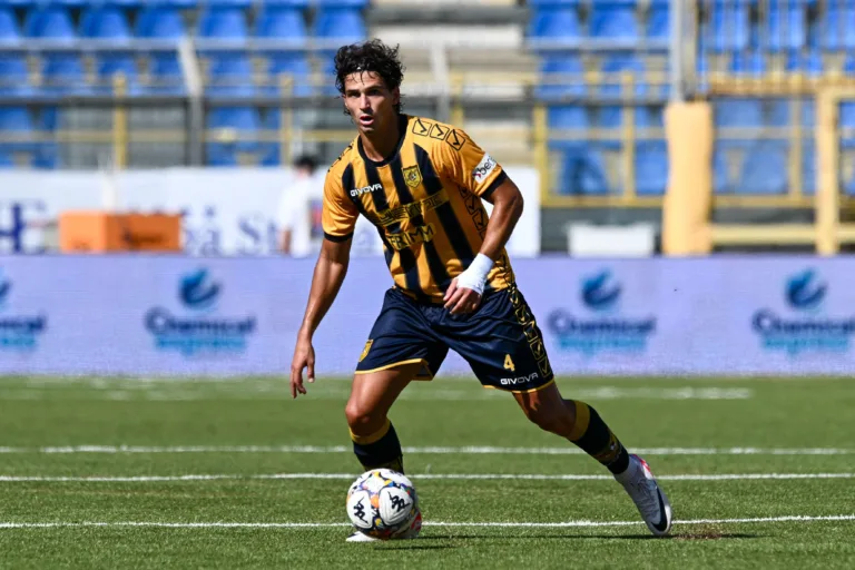 Clube italiano é acusado de ligação com máfia e sofre intervenção judicial