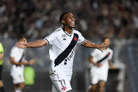 Vasco e Rayan chegam a acordo por novo contrato com multa de 80 milhões de euros