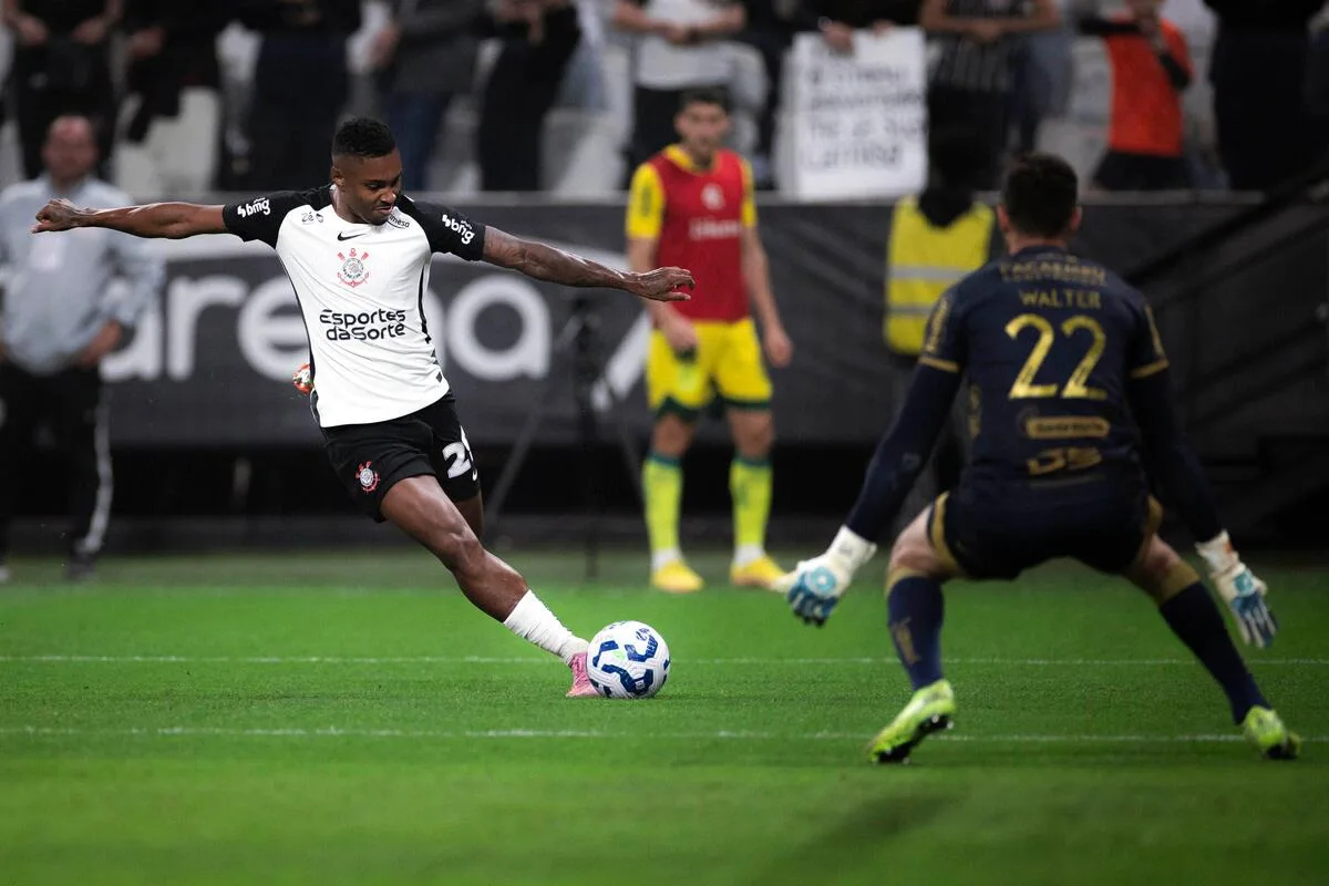 Dívida do Corinthians atinge R$ 2,7 bilhões e preocupa diretoria