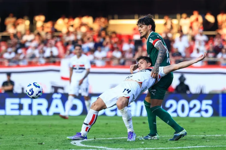 CBF não apresentará áudios do VAR de São Paulo x Palmeiras CBF não apresentará áudios do VAR de São Paulo x Palmeiras