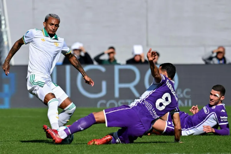 Cafu rasga elogios para Wesley e garante que não está surpreso com sucesso instantâneo