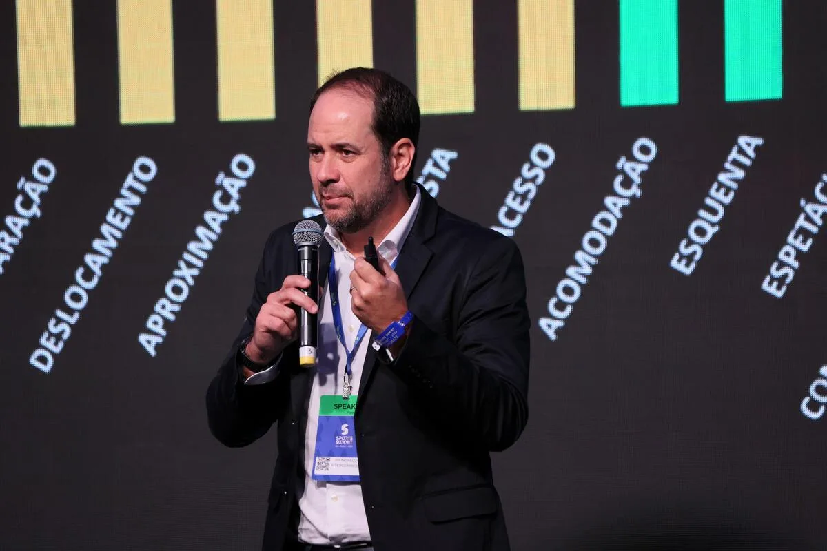 CEO do Atlético-MG aponta motivos para saída da Libra e dispara contra o Flamengo