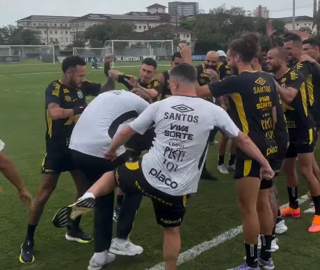 Neymar se ‘vinga’ de segurança que acertou bolada em Mavie em jogo do Santos; vídeo