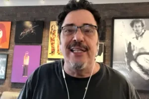 Casagrande alerta ponto fraco do Palmeiras: “Eu tenho o pé atrás”