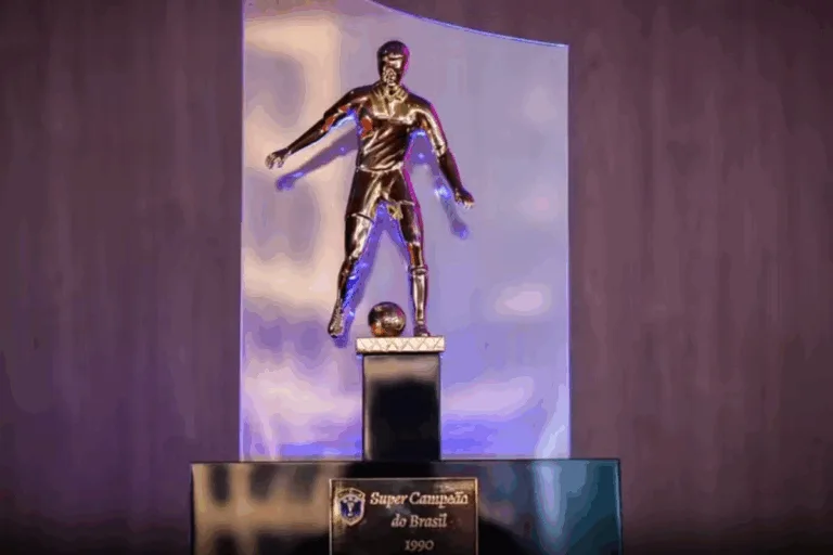 Grêmio receberá troféu com 35 anos de atraso por conquista inédita em 1990