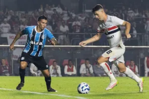 Jogos de futebol na TV: veja onde assistir às partidas desta quinta-feira (16)