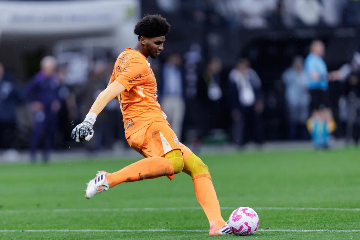 Corinthians tem retornos e cinco desfalques para duelo com o Vitória