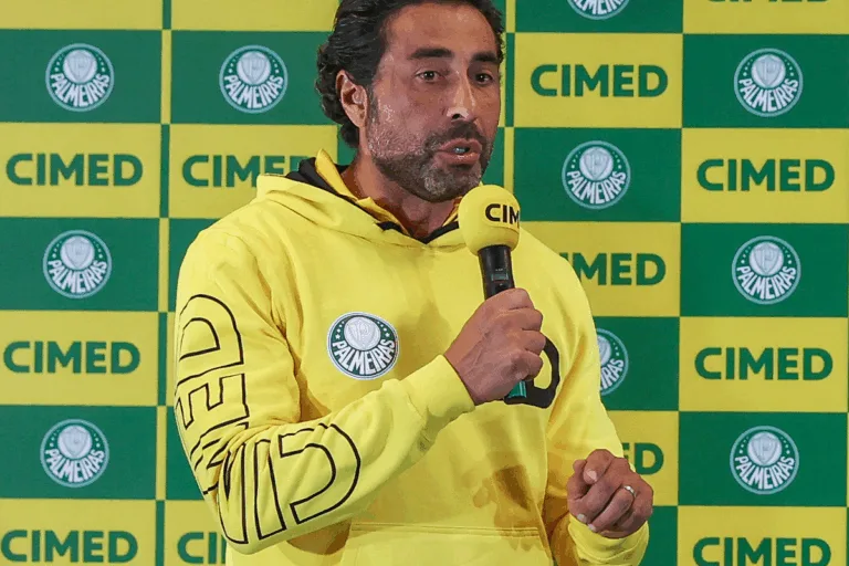 João Adibe afirma que valor de Patrocínio com Palmeiras não tem limite