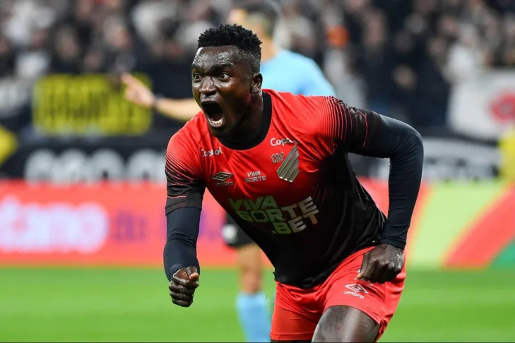 Viveros, do Athletico