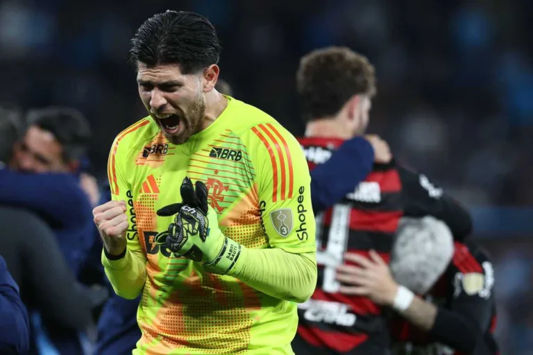 Rossi vai sair do Flamengo? Goleiro tem proposta de time europeu