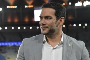 Presidente da CBF analisa profissionalização da arbitragem após erros no Brasileirão