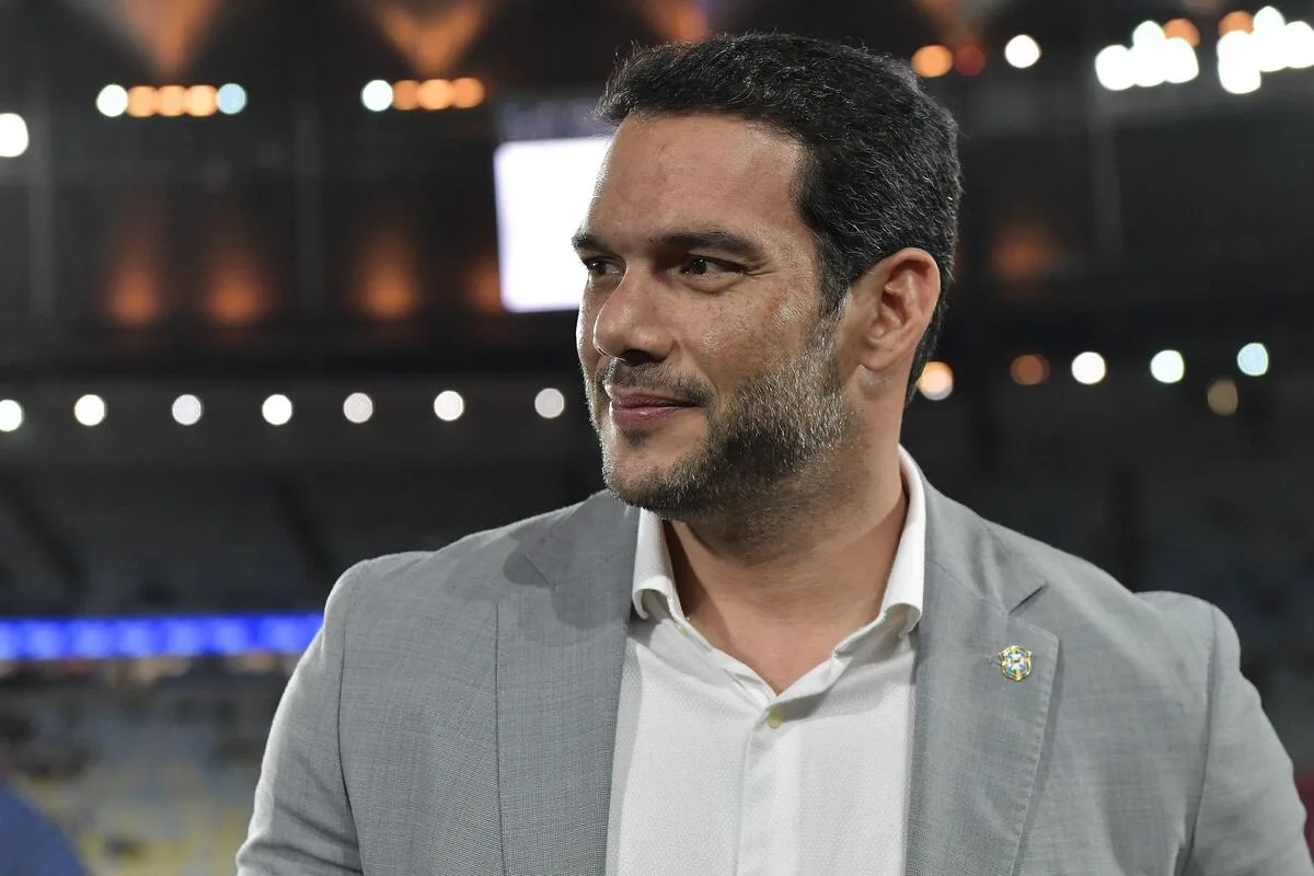 Presidente da CBF analisa profissionalização da arbitragem após erros no Brasileirão