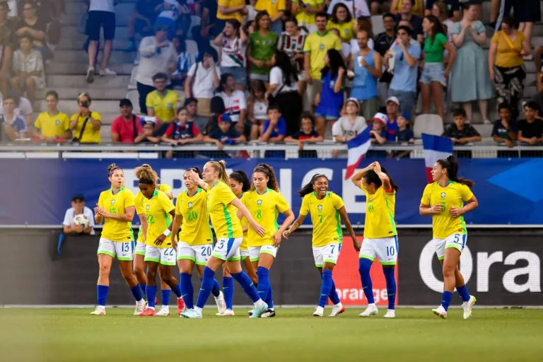 Governo estuda declarar feriados durante a Copa do Mundo Feminina de 2027
