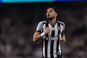 Botafogo joga bem e vencer o Vasco pelo Campeonato Brasileiro