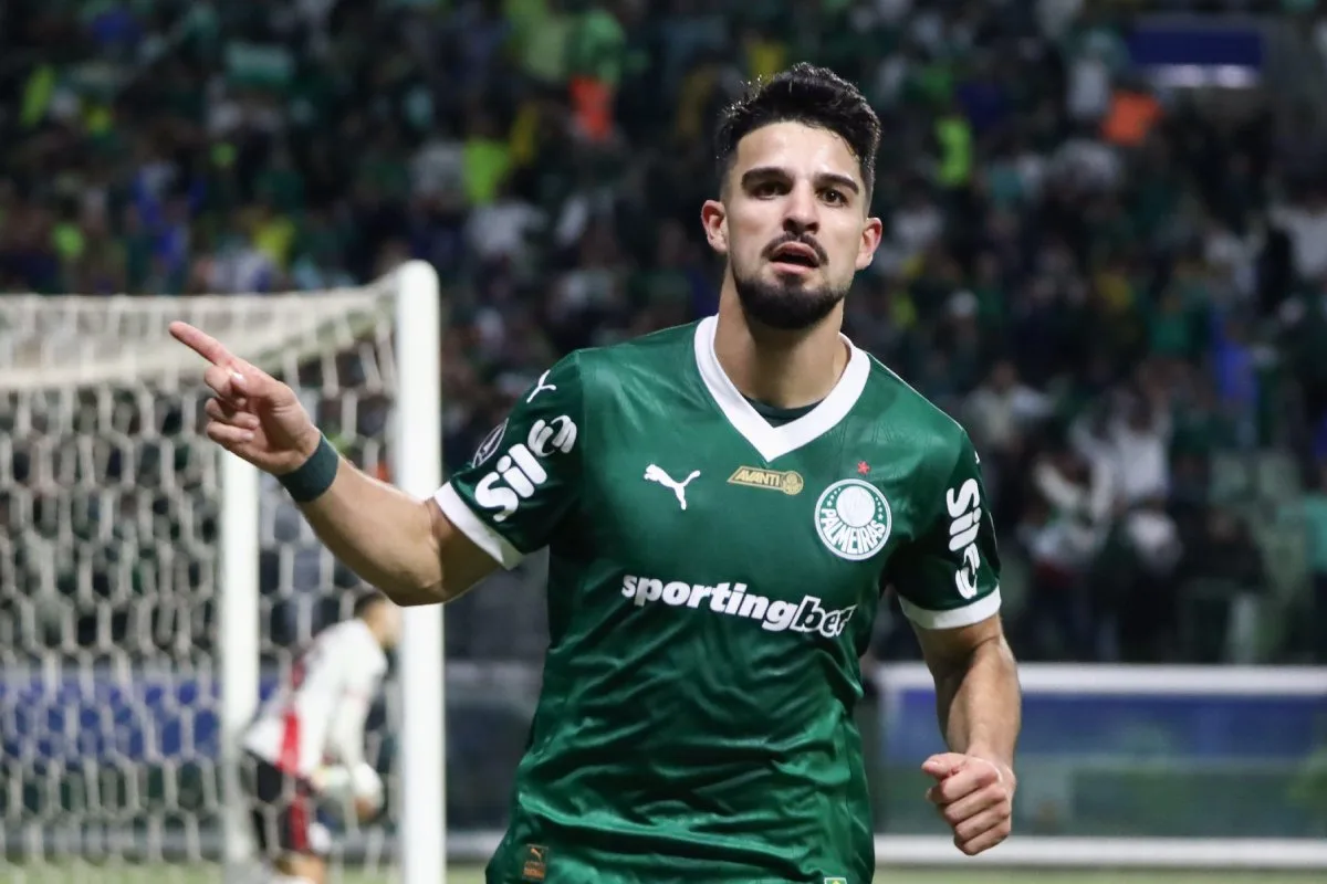 Palmeiras define preço para negociar Flaco Lopez com Napoli