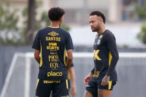 Com festa da torcida, Santos fecha a preparação para o clássico contra o Palmeiras