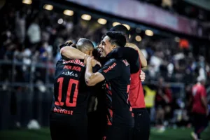 Com gol nos acréscimos, Corinthians perde para o Red Bull Bragantino