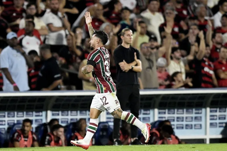 Flamengo joga mal e perde o clássico para o Fluminense
