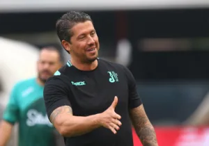 Sport Recife negocia com o técnico Thiago Carpini para a próxima temporada