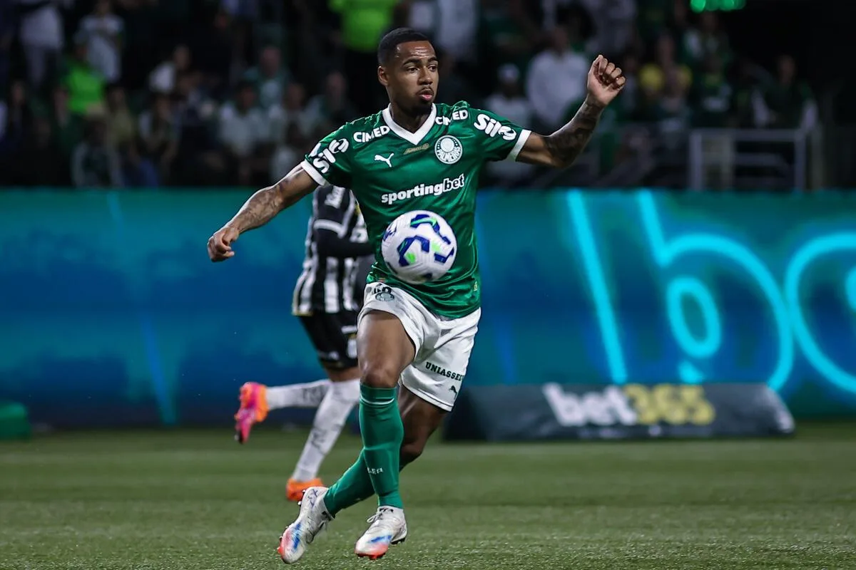 Jornal espanhol exalta Allan e o coloca como novo “diamante” do Palmeiras