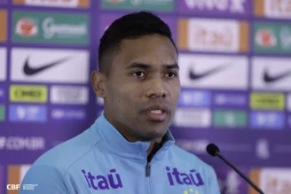 Alex Sandro, jogador do Flamengo, na Seleção