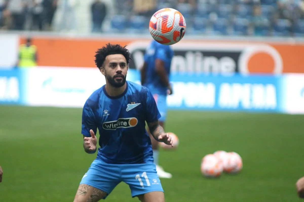 Claudinho cita ofertas de Flamengo e Palmeiras e diz por qual clube ficou mais balançado