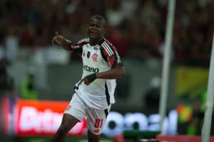 Quem é Douglas? A nova joia do Flamengo que marcou com 47 segundos: “não tem como explicar”