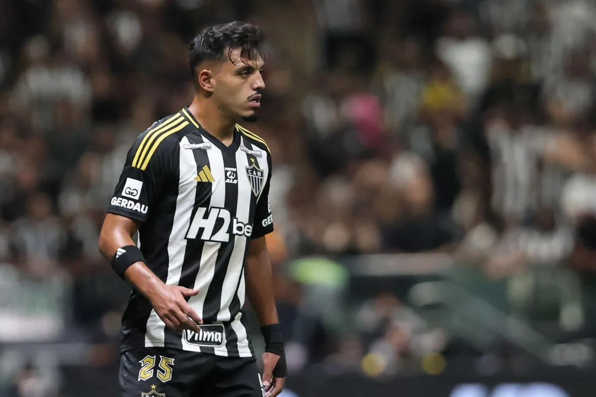 Gabriel Menino perde espaço com Sampaoli e pode deixar o Atlético-MG