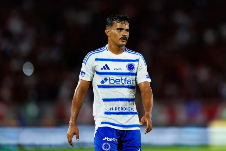 Cruzeiro recebe sondagens por Kaiki Bruno e define valor para venda