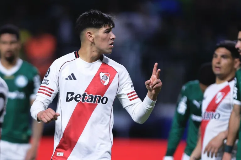 Flamengo mira zagueiro do River Plate para 2026