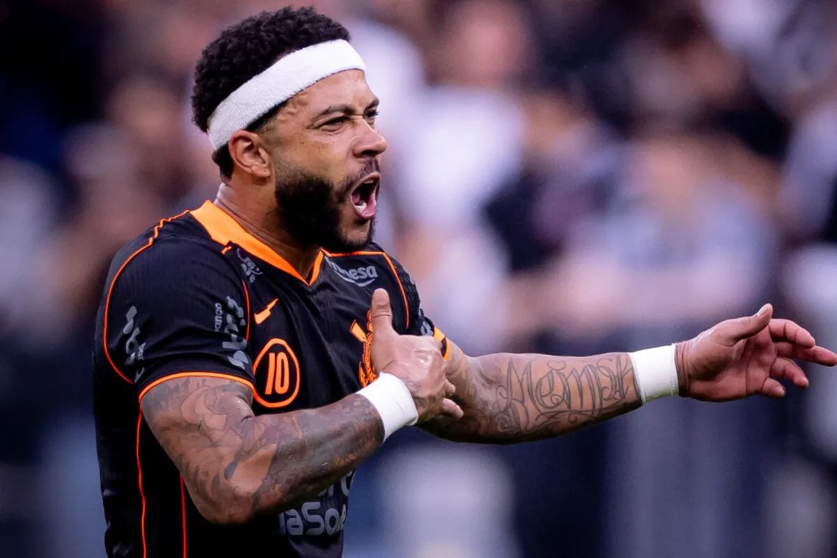 Corinthians chega a acordo para quitar dívida milionária com Memphis Depay; saiba como
