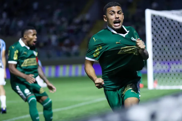 Clubes europeus disputam promessa do Palmeiras