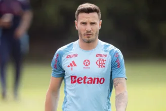 Saúl em treino do Flamengo