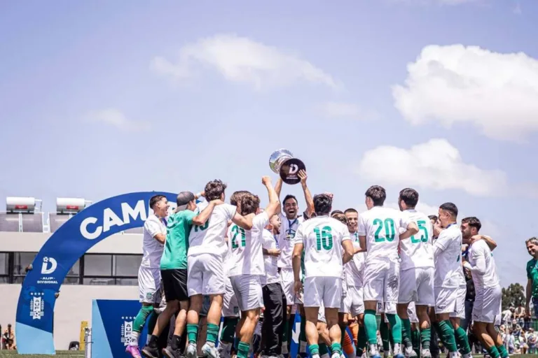 Time de Messi e Suárez é campeão no Uruguai logo no primeiro ano