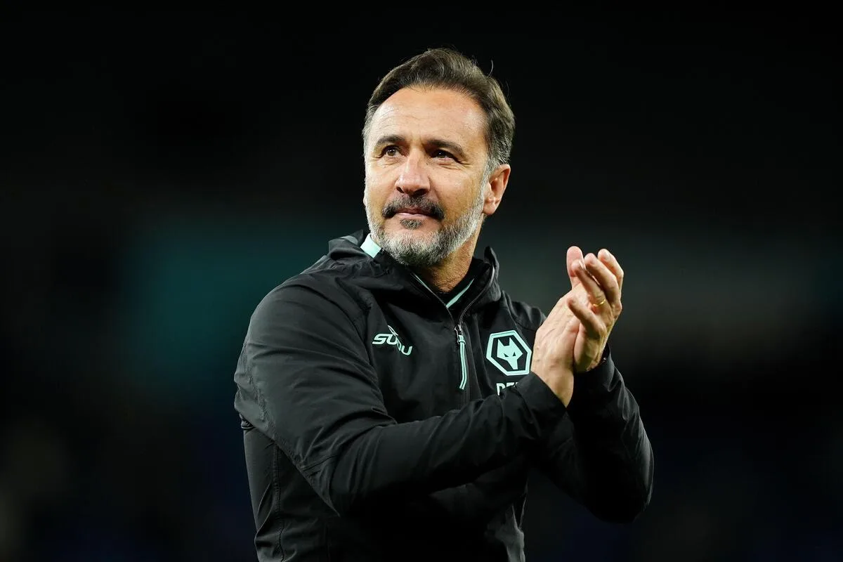 Ex-Flamengo e Corinthians é demitido na Premier League após série negativa