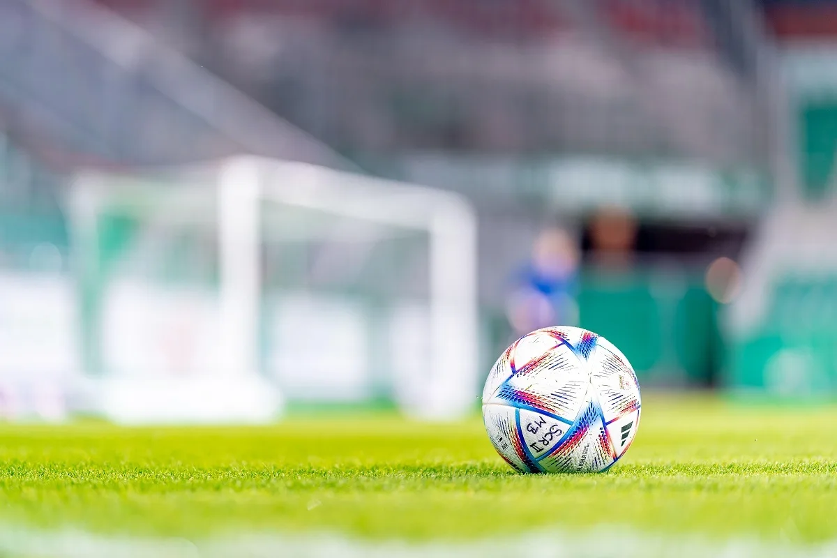 Futebol na TV hoje: sábado (27) tem rodada cheia de campeonatos europeus; confira