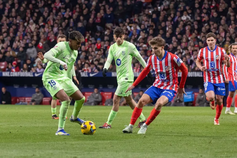 Futebol na TV hoje: saiba onde assistir às partidas desta terça-feira (2)