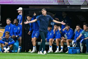 Ex-técnico do Porto entra na mira de John Textor para 2026