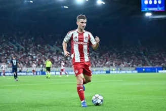 Mouzakitis em ação