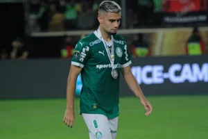 Andreas Pereira rebate provocação do Flamengo: ‘Mais preocupados comigo do que em festejar’