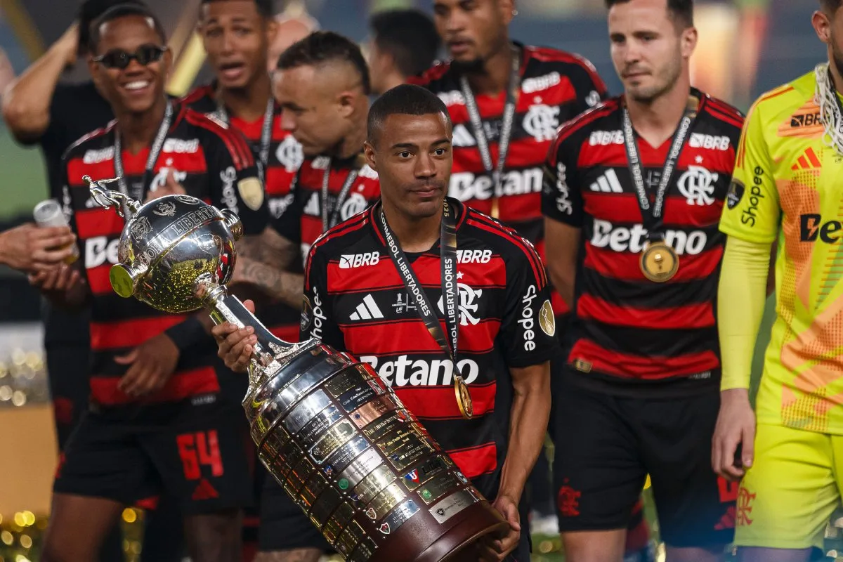 Flamengo: De la Cruz passará por procedimento no joelho durante as férias