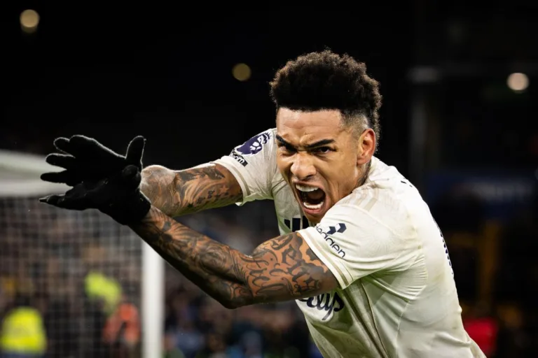 Igor Jesus celebra primeiro gol na Premier League: “Sabor especial”