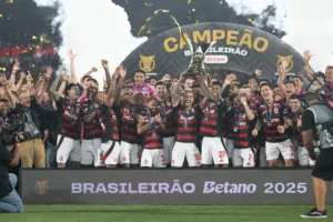 Flamengo vence o Ceará e conquista o Campeonato Brasileiro de 2025