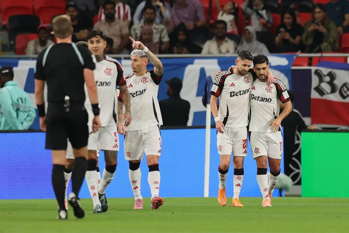 Jorginho valoriza ano do Flamengo e lamenta pênaltis perdidos na final contra o PSG