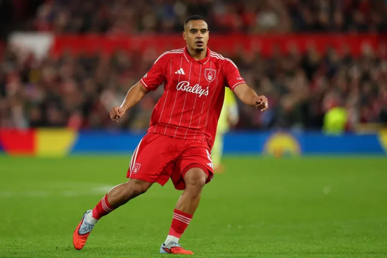 Chelsea e Real observam ex-Corinthians e preparam oferta ao Nottingham