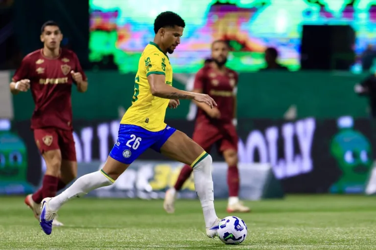 Grêmio tem interesse em tirar Murilo do Palmeiras