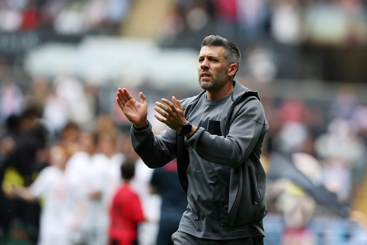 Internacional confirma Paulo Pezzolano como técnico para 2026