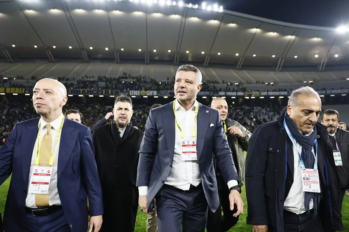 Presidente do Fenerbahçe é detido após testar positivo para drogas